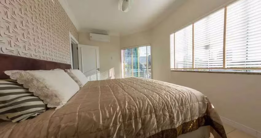 Casa com  2 quartos, 4 vagas de garagem no bairro dom bosco - itajai