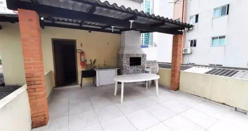 Apartamento com 2 dormitórios, 1 vaga de garagem no centro balneário camboriú
