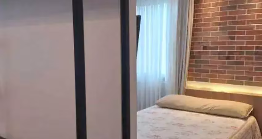 Casa mobiliada e decorada à 500 metros do mar na praia do Estaleiro em Balneário Camboriú