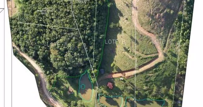 Sítio com 65.586m2, chalés, tanques de tilápia e salão de festas no Bairro Cedro - Camboriú