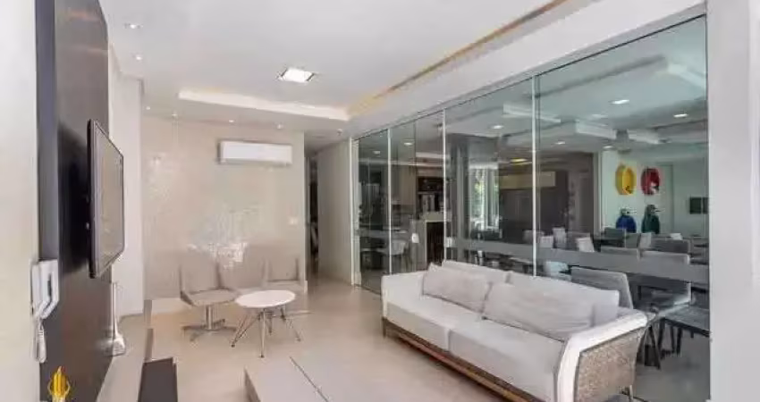 Cobertura Duplex com 3 suítes e 2 vagas de garagem na Praia Brava - Itajaí