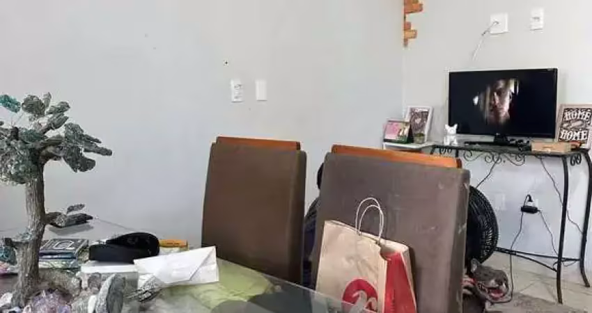 Apartamento com 2 dormitórios sendo 1 suíte e 1 vaga de garagem no Tabuleiro em Camboriú