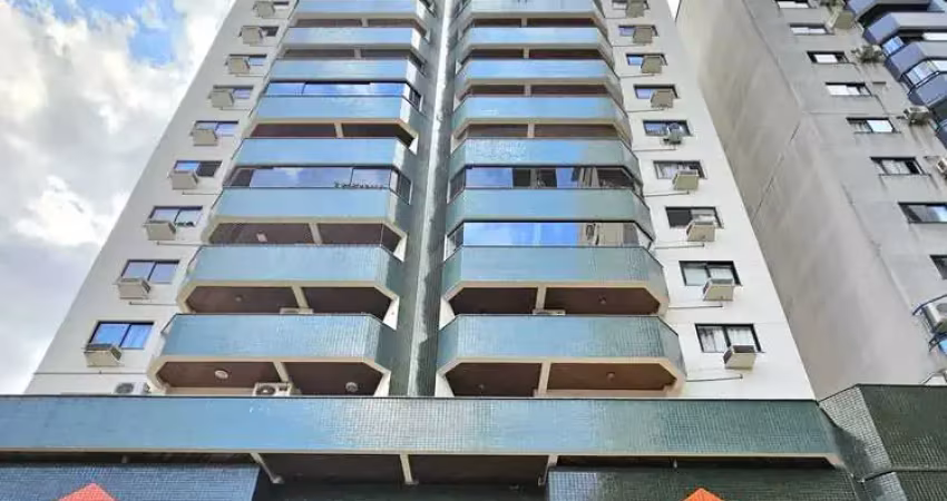 Apartamento a poucos metros da praia com 2 dormitórios e 1 vaga de no centro de balneário camboriú