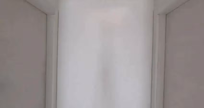 Apartamento com 2 dormitórios e 1 vaga de garagem no Santa Regina em Itajaí/SC