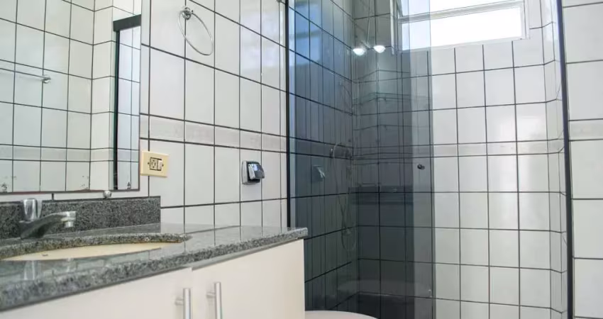 Cobertura duplex com 4 dormitórios sendo 1 suíte, 1 vaga de garagem em Bombas, Bombinhas