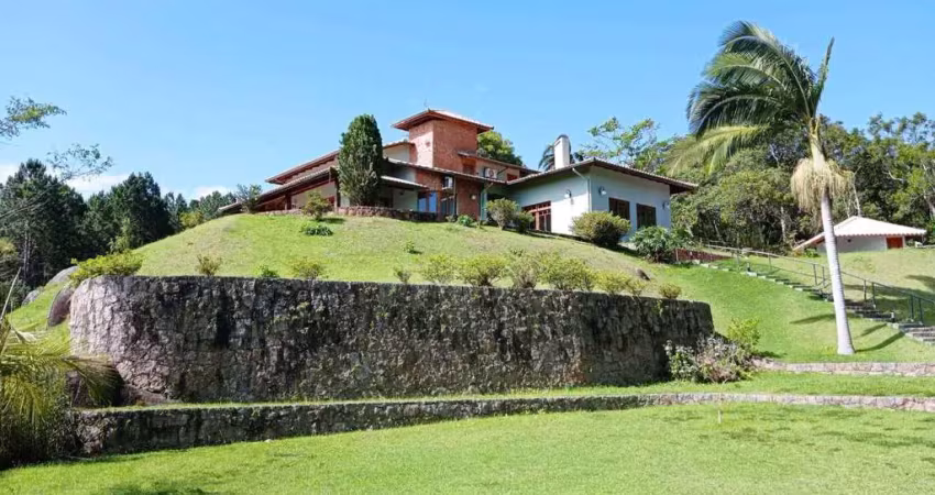 Chácara com 4 Dormitórios à Venda, possui Piscina, Área de 78.000 m²  - Ratones - Florianópolis/SC