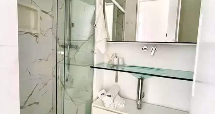 Apartamento com linda vista, 2 dormitórios e 2 vagas de garagem na Praia Brava em Itajaí!
