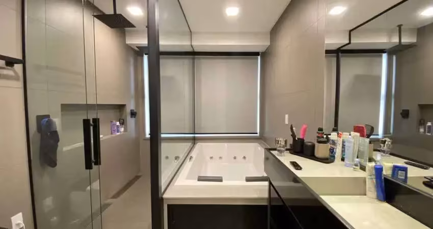 Apartamento mobiliado com 5 dormitórios sendo 4 suítes e 3 vagas de garagem em balneário camboriú