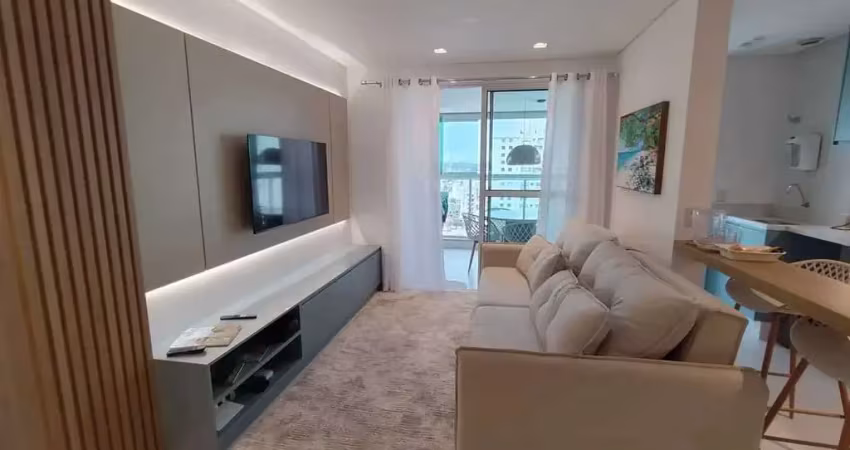 Apartamento mobiliado com 2 dormitórios sendo 1 suíte e 1 vaga de garagem em bal. piçarras - sc