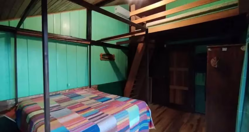 Casa com vista mar com 3 dormitórios em um terreno de 980m² aprox. 280 da praia grande - penha/sc.