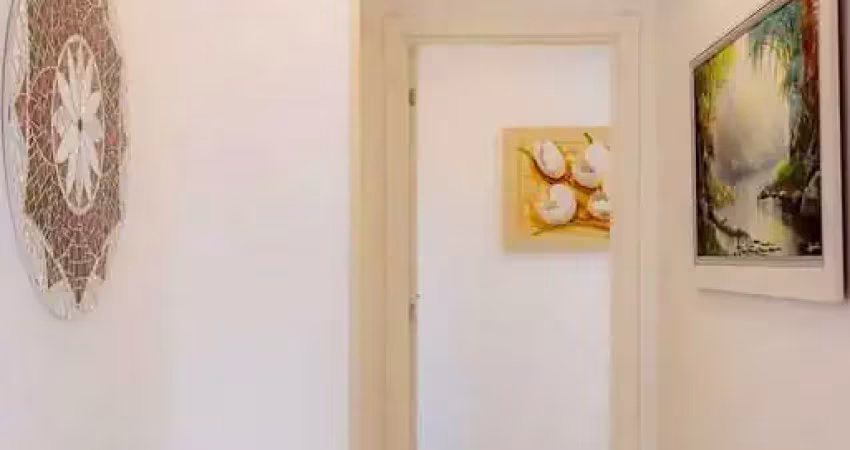 Apartamento mobiliado com 3 suítes e 2 vagas de garagem no bairro meia praia em itapema