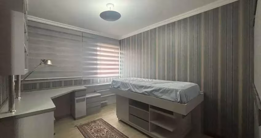 Apartamento mobiliado com 4 suítes e 3 vagas de garagem em curitiba