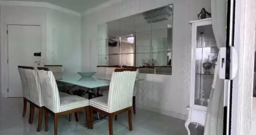 Apartamento com  3 suítes e 2 vagas na garagem em itapema