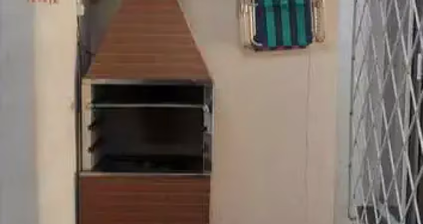 Sobrado com 2 suítes e 1 vaga na garagem a 350 metros da praia em - balneário piçarras/sc