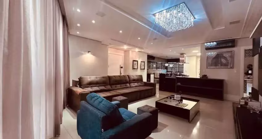 Apartamento com 03 suítes e 04 vagas,  mobiliado a 250 metros do mar em balneário camboriú