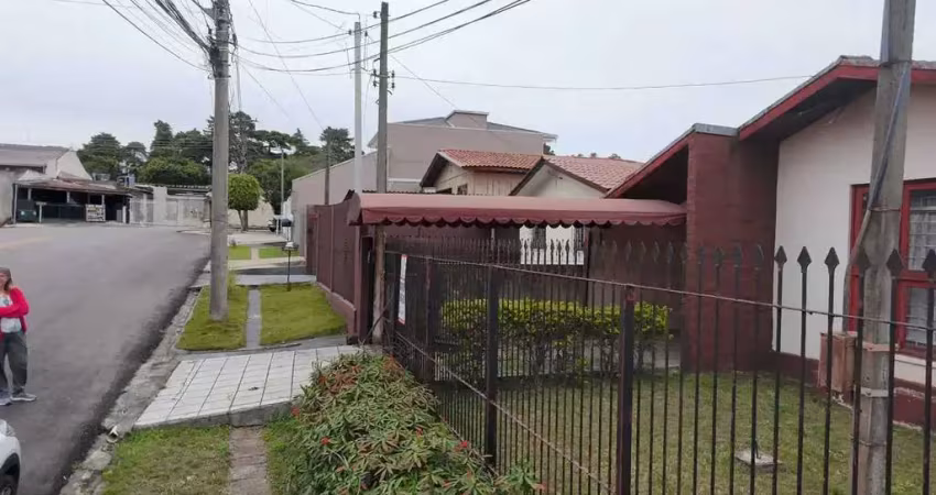 Casa com 3 dormitórios e 3 vagas na garagem  no santo inácio – curitiba/pr