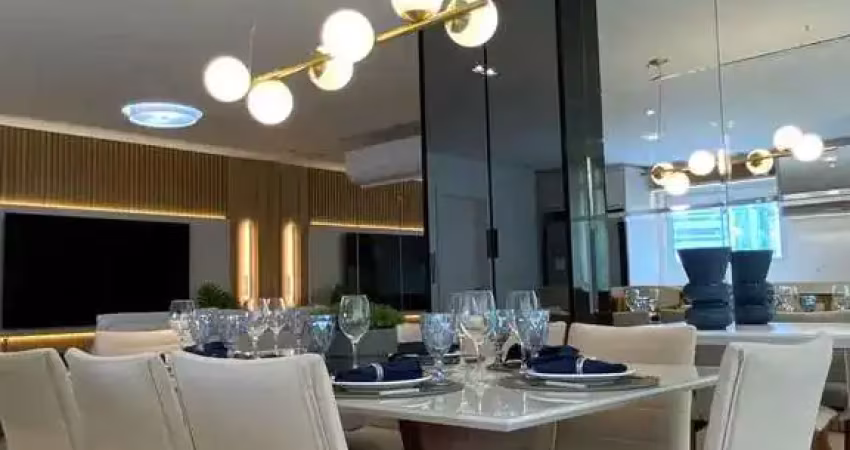 Apartamento mobiliado com 3 suítes e 3 vagas de garagem no centro de balneário camboriú