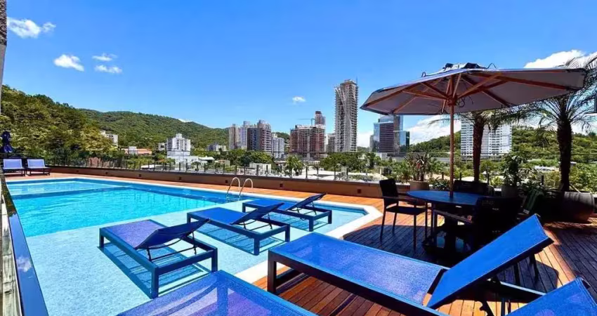 Apartamento com 2 dormitórios sendo 1 suíte e 1 vaga na praia dos amores em balneário camboriú
