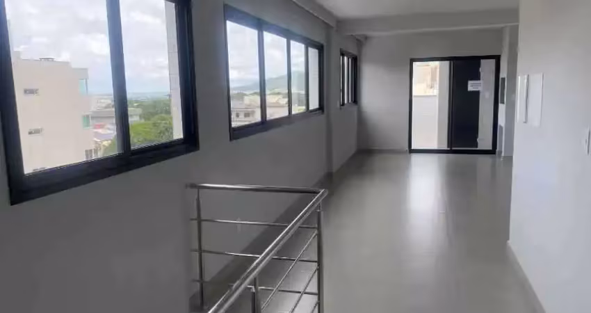 Cobertura duplex  com 3 suítes e 2 vagas de garagem no bairro canto grande em bombinhas