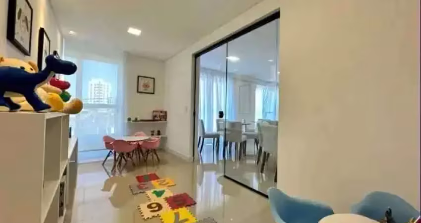 Apartamento com 3 suítes e 2 vagas de garagem em joinville