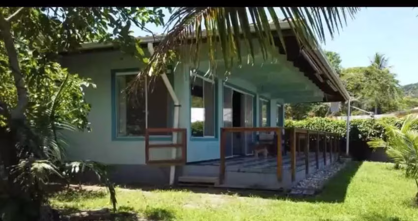 Terreno com 1.825m² frente mar com vista do pôr do sol na praia do cascalho em penha/sc.