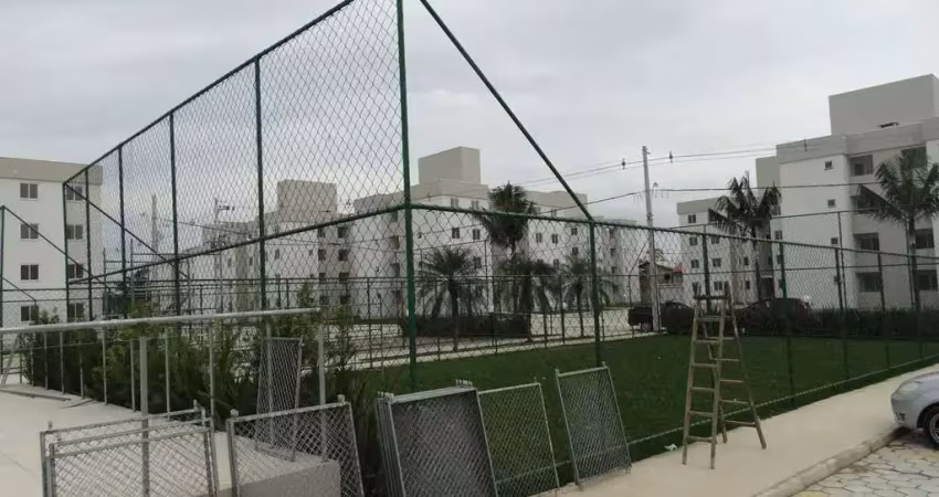 Apartamento em condomínio fechado com 2 dormitórios e 1 vaga de garagem em itajaí