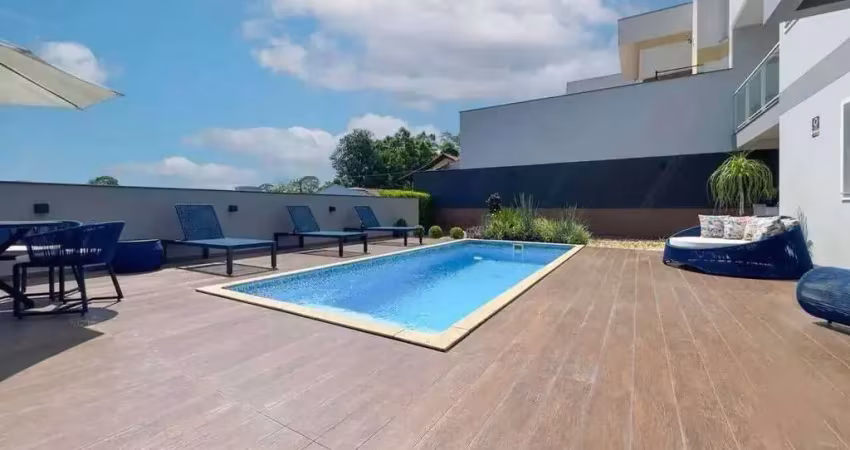 Casa mobiliada com 4 dormitórios sendo 01 suíte e área de lazer no bairro da velha em blumenau!