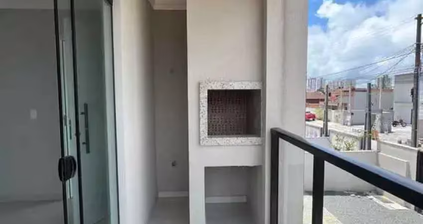Geminado com 3 dormitórios sendo 1 suíte, sacada com churrasqueira e 1 vaga em barra velha