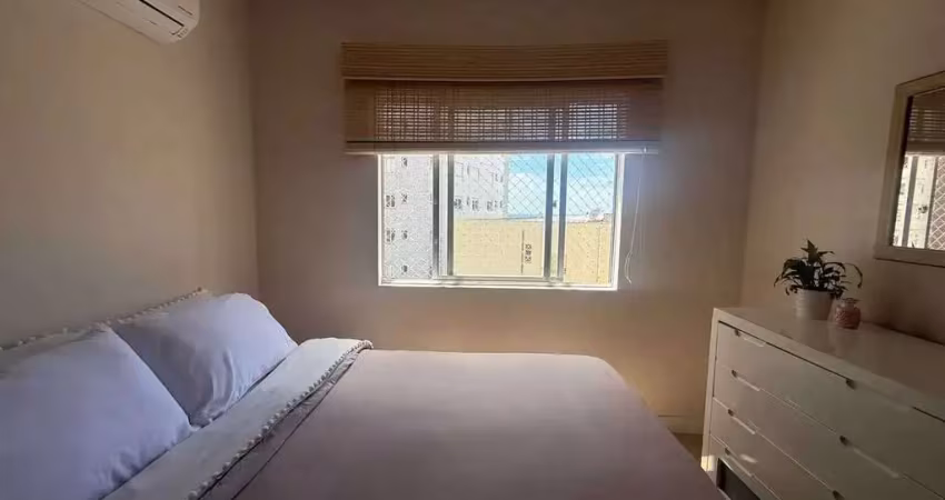 Apartamento com 2 dormitórios e 1 vaga de garagem no centro de balneário camboriú