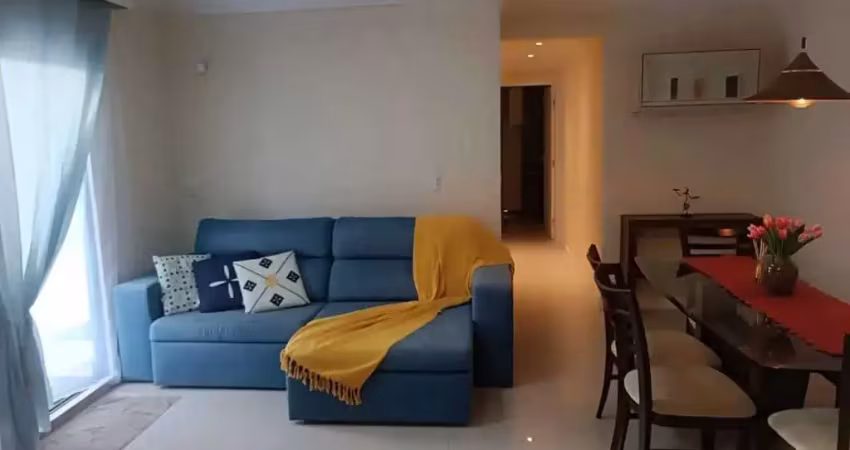 Apartamento com 3 dormitórios sendo 1 suíte e 1 vaga de garagem no centro de balneário camboriú