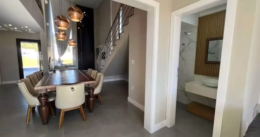 Casa alto padrão em condomínio com 4 suítes sendo 2 demi e 1 master em camboriú