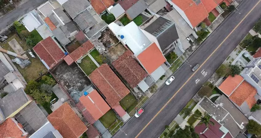 Casa com 3 dormitórios e 3 vagas na garagem  no santo inácio – curitiba/pr