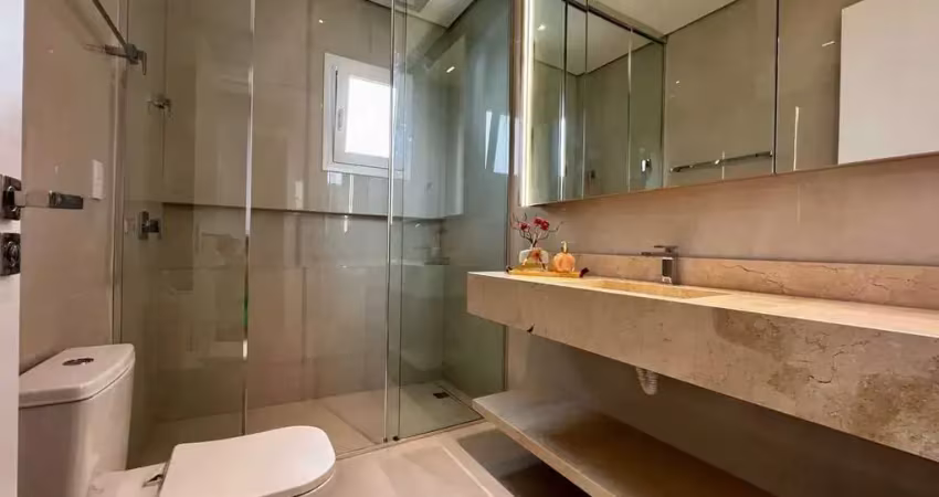 Apartamento com 4 suítes e 3 vagas de garagem na praia brava - itajaí