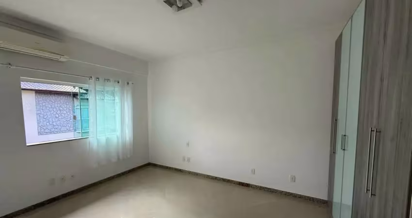 Casa com 3 suítes e 2 vagas de garagem no bairro ariribá em balneário camboriú