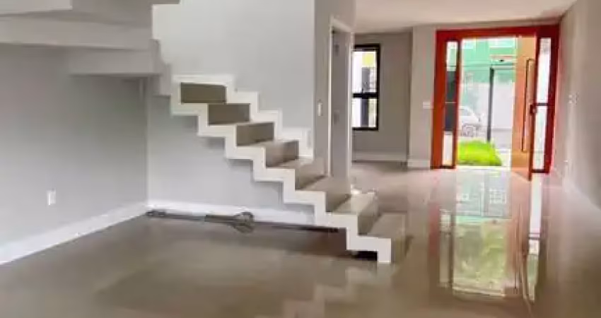 Casa com 3 suítes sendo 1 master e 2 vagas de garagem em camboriú