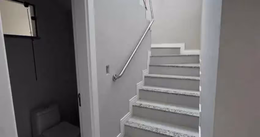 Sobrado com 3 suítes e 2 vagas de garagem no dom bosco em itajaí