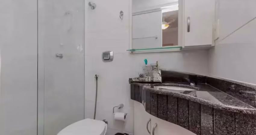 Apartamento completamente mobiliado com 2 quarto e 1 vaga de garagem no centro balneário camboriú