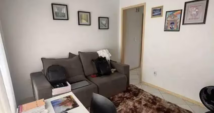 Casa com 3 dormitórios e 4 vagas sendo 2 cobertas - floresta | joinville/sc