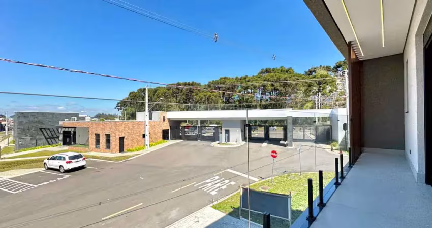 Sobrado em condomínio fechado com 3 suítes e 4 vagas de garagem em pinhais- pr