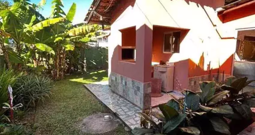 Terreno com 566,50 m² e casa no centro de porto belo