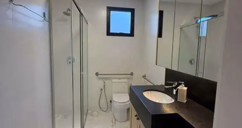 Apartamento com 1 dormitório e 1 vaga de garagem em meia praia - itapema/sc