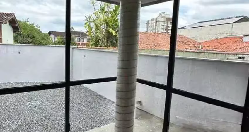 Geminado 3 dormitórios sendo 1 suíte e 2 vagas - santo antônio | joinville/sc