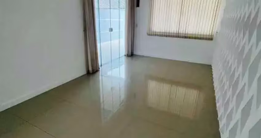 Casa com 3 dormitórios sendo 2 demi e 3 vagas de garagem - fátima | joinville/sc