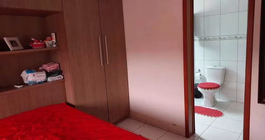 Casa com edícula independente, 5 dormitórios e garagem em terreno único em pirabeiraba joinville/sc