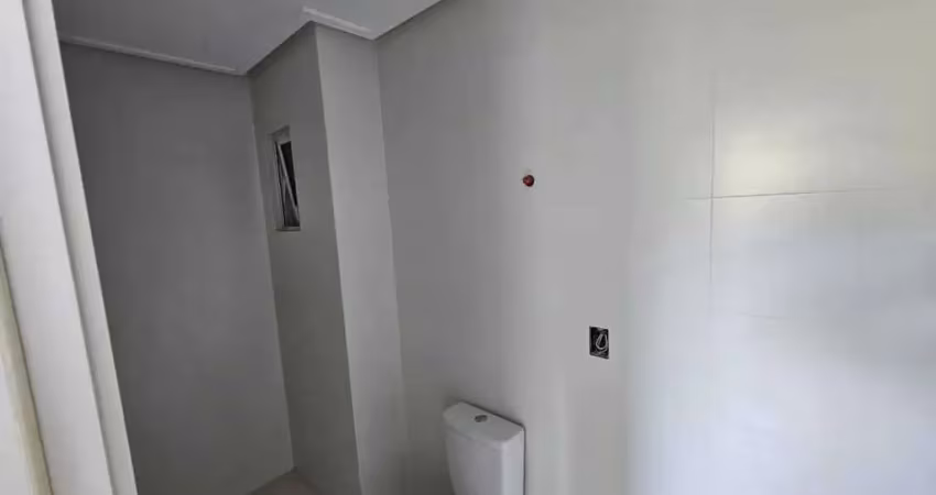 Apartamento com 2 dormitórios sendo 1 suíte e 1 vaga de garagem em balneário camboriú/sc