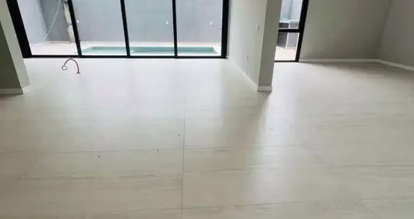 Casa alto padrão com 3 suítes sendo 1 master e 5 vagas - américa | joinville/sc