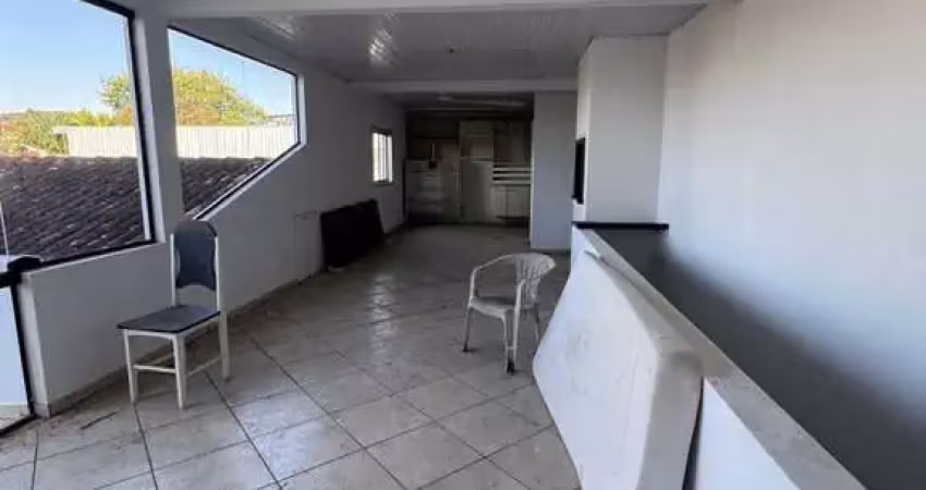 Casa com 3 dormitórios sendo 1 suíte e 2 vagas - guanabara | joinville/sc