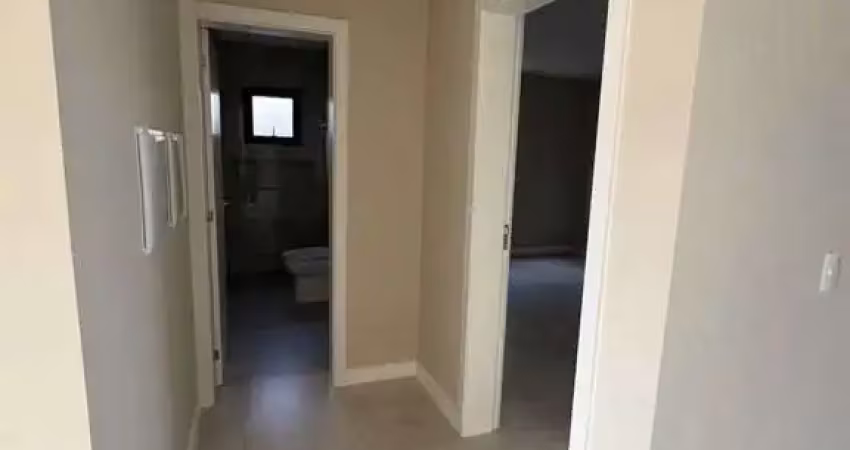 Casa de alto padrão com 4 dormitórios sendo 3 suítes e 4 vagas de garagem em camboriú/sc