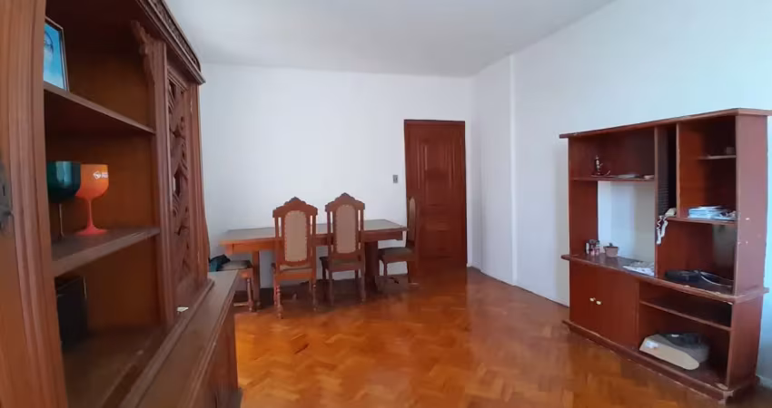 Otimo apartamento de 02 quartos com dependencia , nazaré , 01 garagem