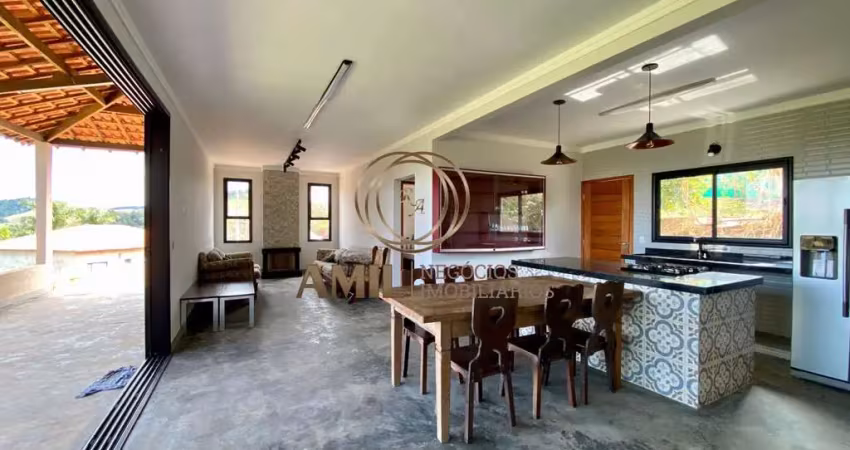 Chácara em condomínio fechado, com 03 dormitórios, 95 m² de construção e  4.700 m² de terreno , em jacareí -sp